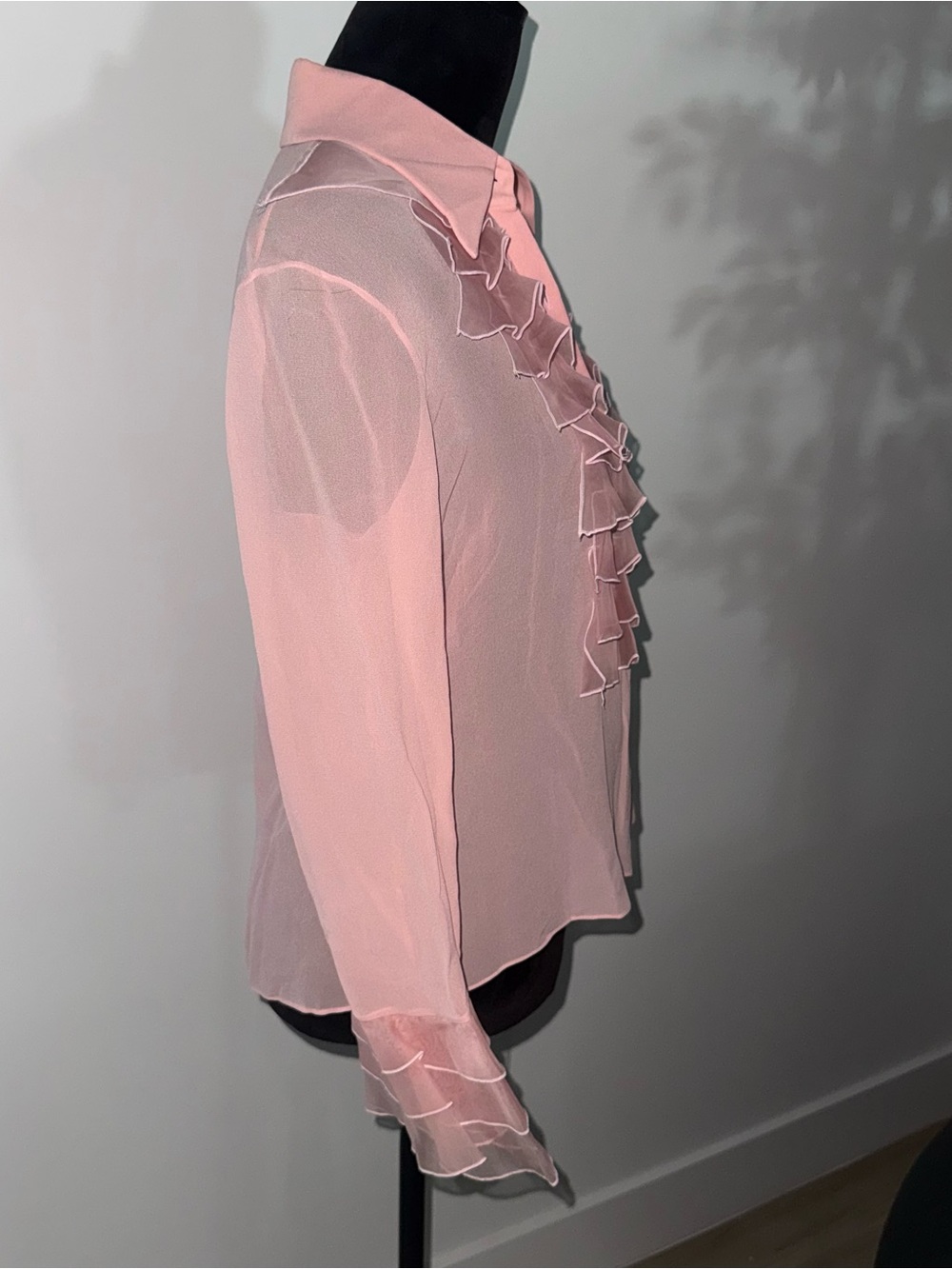 Valentino Pink Silk Chiffon Sheer Ruffle Button-Up Blouse Long Sleeve 12 - Picture 2 of 7